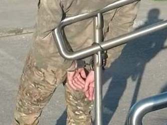 Скандалист в камуфляже чуть не подрался с официантами в ресторане охрана Челябинск Варяг ЧОП ГБР
