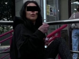 Совершила кражу и упала с крыльца – в Челябинске задержана неадекватная девушка охрана Челябинск Варяг ЧОП ГБР