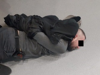 Хулиган с пистолетом ворвался в офис юристов охрана Челябинск Варяг ЧОП ГБР