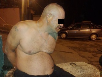 Пьяный хулиган сломал дверь в больнице охрана Челябинск Варяг ЧОП ГБР