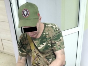 Хулиган в камуфляже оскорблял врачей охрана Челябинск Варяг ЧОП ГБР