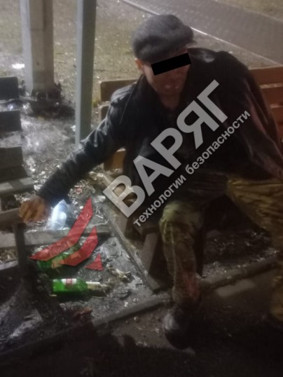 29 18.03.jpg Ночью в Челябинске хулиган устроил погром в магазине охрана Челябинск Варяг ЧОП ГБР