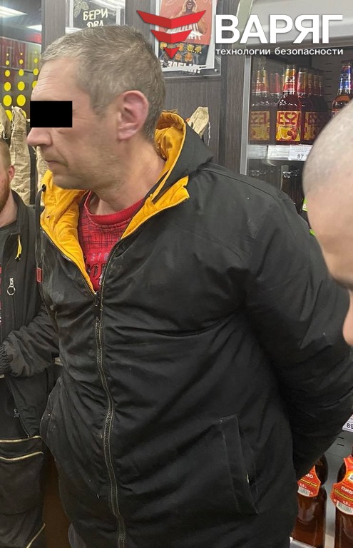 в4 23.03 ночь.jpg Некоторые челябинцы ходят магазин вооружёнными охрана Челябинск Варяг ЧОП ГБР